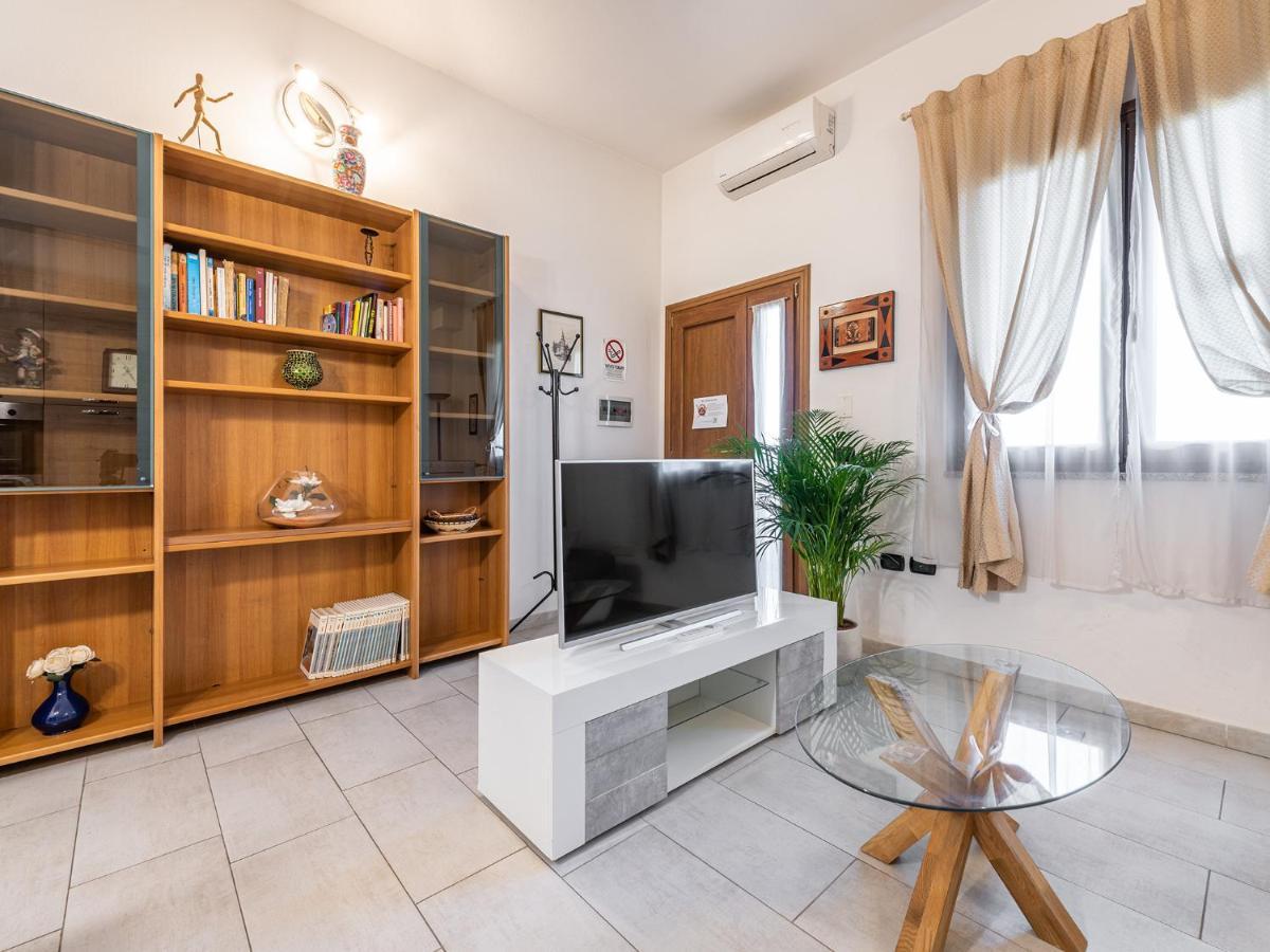 La Mariposa - Bellavita Apartments Assemini Extérieur photo